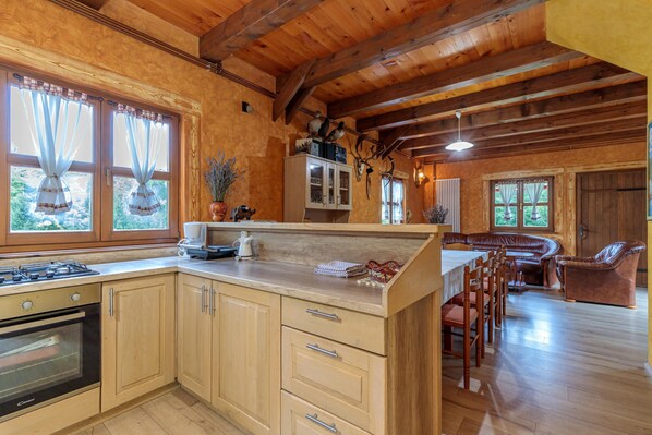 Family House, 4 Bedrooms, 2 Bathrooms, Mountainside (Chalet Zavrh with Private Heated Pool) | Private kitchen - Chalet Zavrh with Private Heated Pool (Brod Moravice)