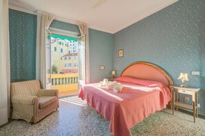 Family Apartment, Multiple Bedrooms, 2 Bathrooms, Sea Facing (Sunrise Apartment Seaview) | 2 bedrooms, iron/ironing board, bed sheets - Sunrise Apartment Seaview (Imperia)