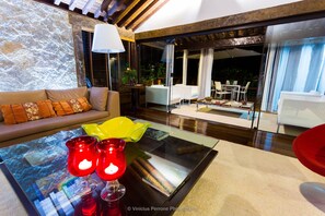 Casa superluxo, 5 quartos, vista para o mar | Área de estar