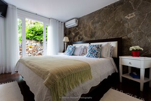 Casa superluxo, 5 quartos, vista para o mar | 5 quartos, ferros/tábuas de passar roupa, Wi-Fi de cortesia