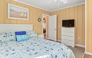 3 bedrooms, iron/ironing board, Internet