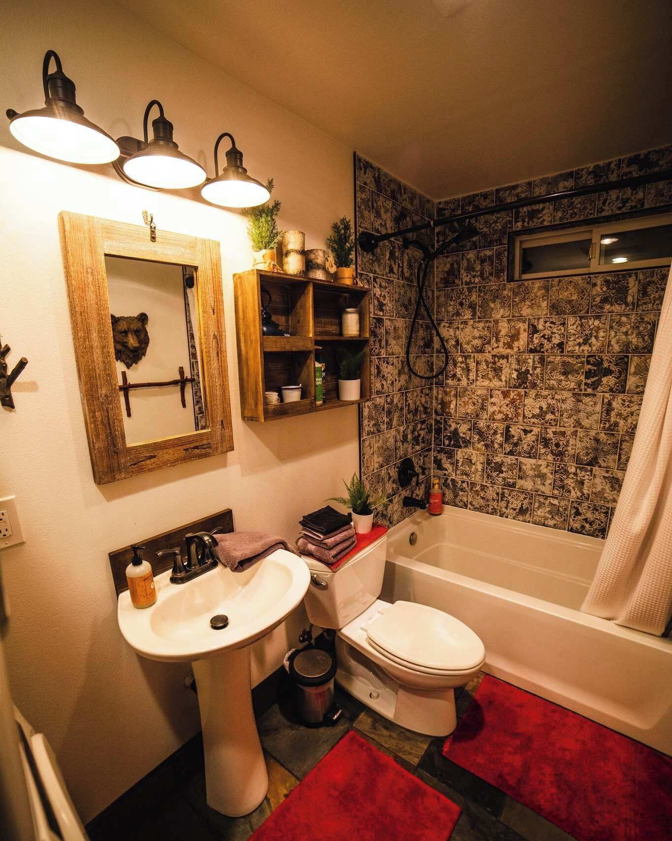 Dusche, Haartrockner, Handtücher, Shampoo