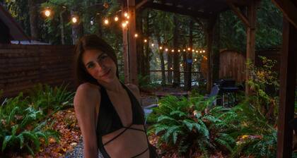 Mt Pilchuck River Cabin Hot Tub Sauna - Firepit