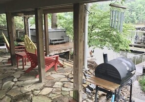 Terrace/patio - “Seclusion” - Swim-Boat Dock, Hot Tub, Fire Pit, Kayaks for rent on property  (Hot Springs)