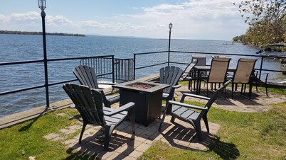 STOPOVER 336: Could not be closer to Champlain lake!!!