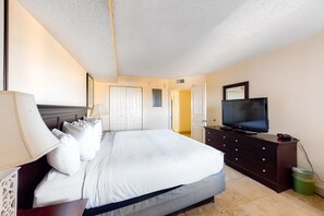 1 bedroom, iron/ironing board, Internet, bed sheets - 8th floor oceanfront condo w/ shared pool, balcony, free WiFi, central AC (North Myrtle Beach)