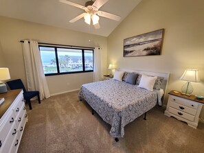 2 makuuhuonetta, silitysrauta/-lauta, Wi-Fi, vuodevaatteet