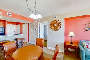 Interior - 7th floor ocean view condo with pool, hot tub, central AC, balcony (North Myrtle Beach)