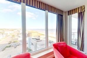 Interior - 7th floor ocean view condo with pool, hot tub, central AC, balcony (North Myrtle Beach)