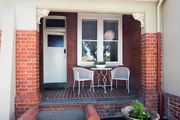 Exterior detail - Heritage Studio Walk to Geelong Waterfront (geelong)