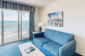 Télévision, lecteur de DVD, vidéothèque