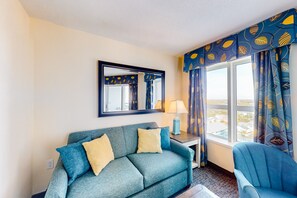 TV, DVD player, video library - 15th floor studio w/ WiFi, central AC, balcony, shared hot tub, & shared pool (North Myrtle Beach)