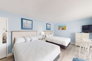 Iron/ironing board, internet, bed sheets - Ocean-view studio with amazing pools, hot tub, lazy river & beach access (North Myrtle Beach)
