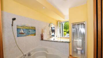 Familienhaus, 1 Schlafzimmer, Mikrowelle, Bergseite (Calla) | Badezimmer