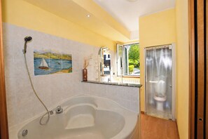 Casa familiar, 1 habitación, microondas, junto a la montaña (Calla) | Baño