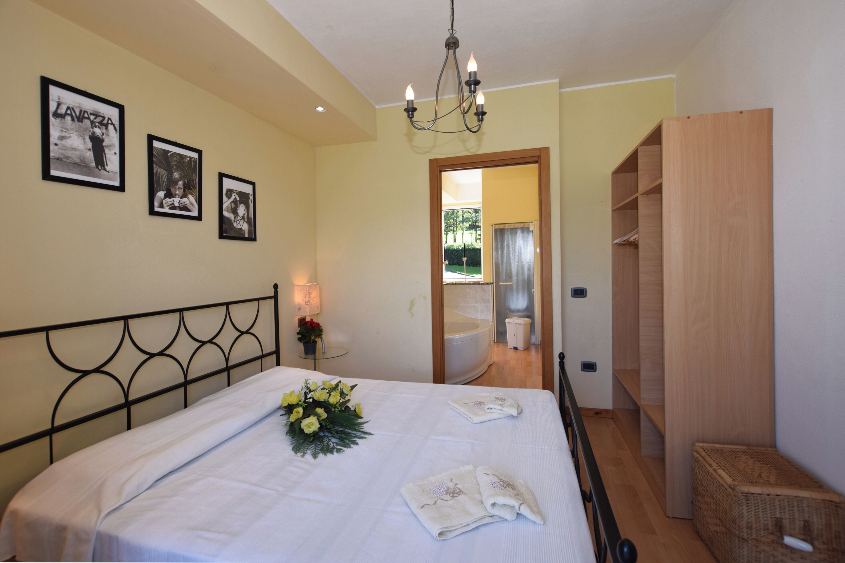 1 bedroom, free WiFi, bed sheets