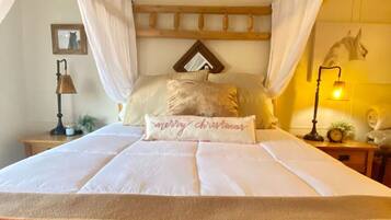 2 bedrooms, desk, iron/ironing board, WiFi