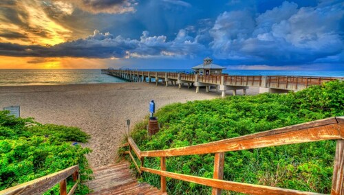 PGA Home on Golf Course with Incredible 180º Views by Guaranteed Rental™