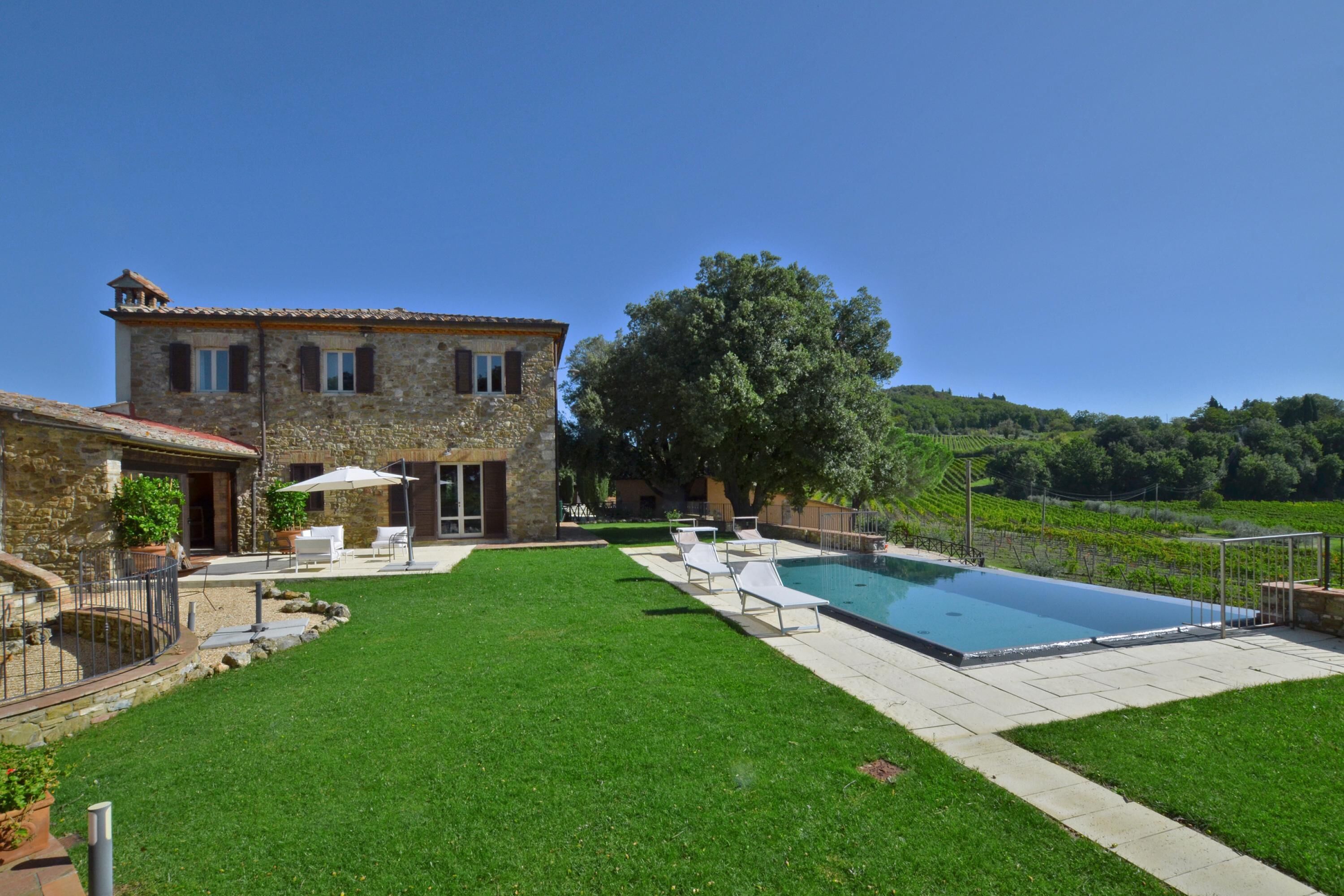 Family Villa, Multiple Bedrooms, Mountainside (Villa Paradiso 8) | Garden