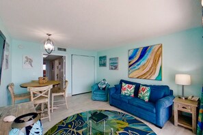 TV, DVD player, video library - 19th floor oceanfront condo w/ shared pool, shared hot tub, central AC, WiFi (North Myrtle Beach)