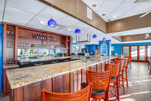 Bar (on property) - 19th floor oceanfront condo w/ shared pool, shared hot tub, central AC, WiFi (North Myrtle Beach)