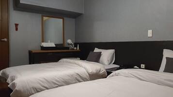 Standard Twin Room | 1 bedroom, free WiFi