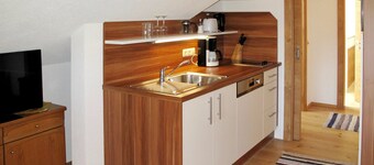 Cosy apartment in villa for 6 guests with WIFI, TV and balcony