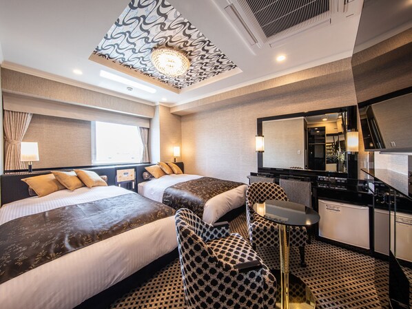 Deluxe Twin Room, Non Smoking (Central Building, Public Bath)