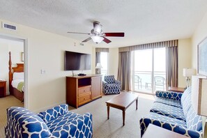 3 bedrooms, iron/ironing board, internet, bed sheets
