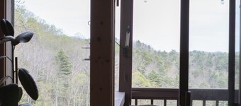 Hou la la! Condo donnant directement sur Toxaway chutes !! 