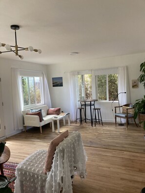 Taulutelevisio, kirjoja