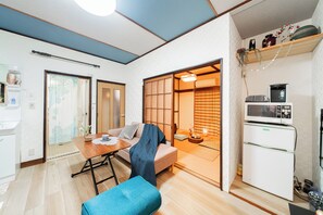 Huis (suzuki1) | Woonruimte | Flatscreentelevisie