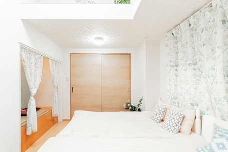 suzuki8 | 2 bedrooms, iron/ironing board, free WiFi