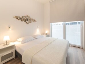 2 Schlafzimmer, Reisekinderbett, kostenloses WLAN, Bettwäsche