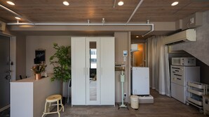 Ảnh chưa phân loại, 2 trong số 27 ảnh, nút