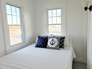 2 bedrooms, in-room safe, WiFi, bed sheets