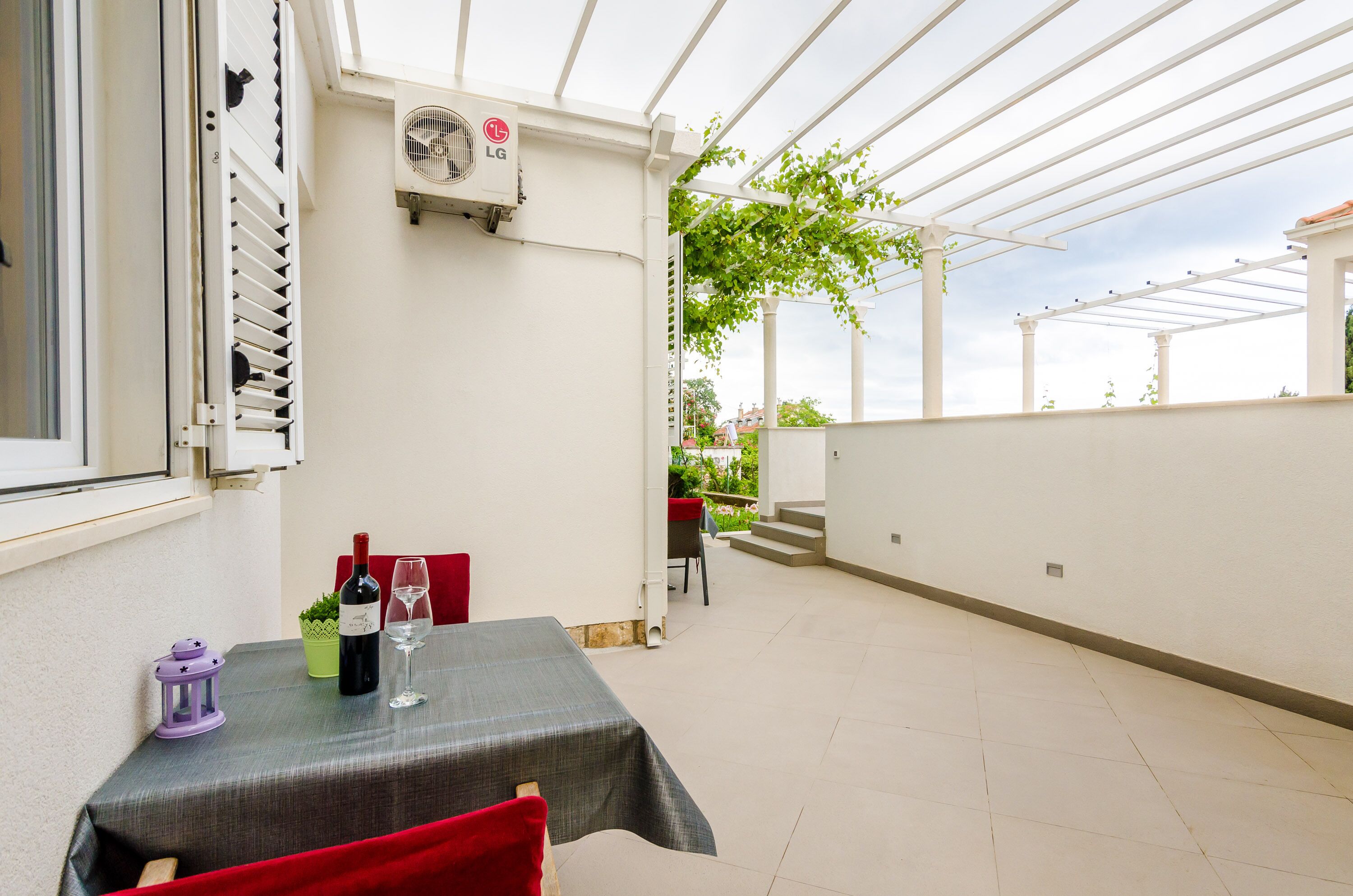 Estudio (Studio Apartment with Terrace) | Terraza o patio