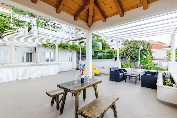 Estúdio (Studio Apartment with Terrace) | Terraço/pátio