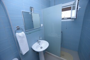 Bathroom - John Apartments First Floor (Corfu)