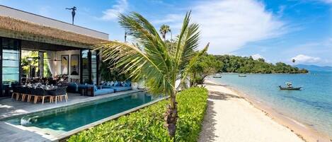 Téléviseur connecté de 42 po avec télévision numérique, téléviseur