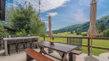 Family Chalet, Multiple Bedrooms, Mountainside (Family Friendly Kraševec Lodge) | Outdoor dining