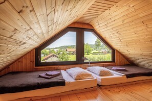 Familienchalet, 1 Schlafzimmer, Bergseite (Family Friendly Kraševec Lodge)