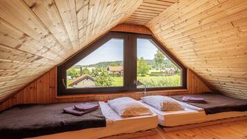 1 bedroom, free WiFi, bed sheets