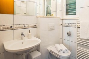 Family Villa, Multiple Bedrooms, 2 Bathrooms, Sea Facing (Breathtaking Panorama Villa Vese) | Bathroom | Shower, hair dryer, towels, soap - Breathtaking Panorama Villa Vese (Marina)