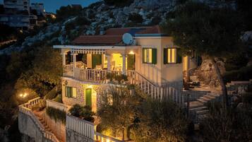 Family Villa, 3 Bedrooms, 2 Bathrooms, Sea Facing (Breathtaking Panorama Villa Vese) | Exterior