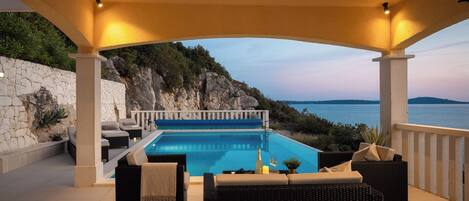 Seasonal outdoor pool, a heated pool