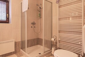 Family House, Multiple Bedrooms (House Fortin With Sauna Near Bloke) | Bathroom