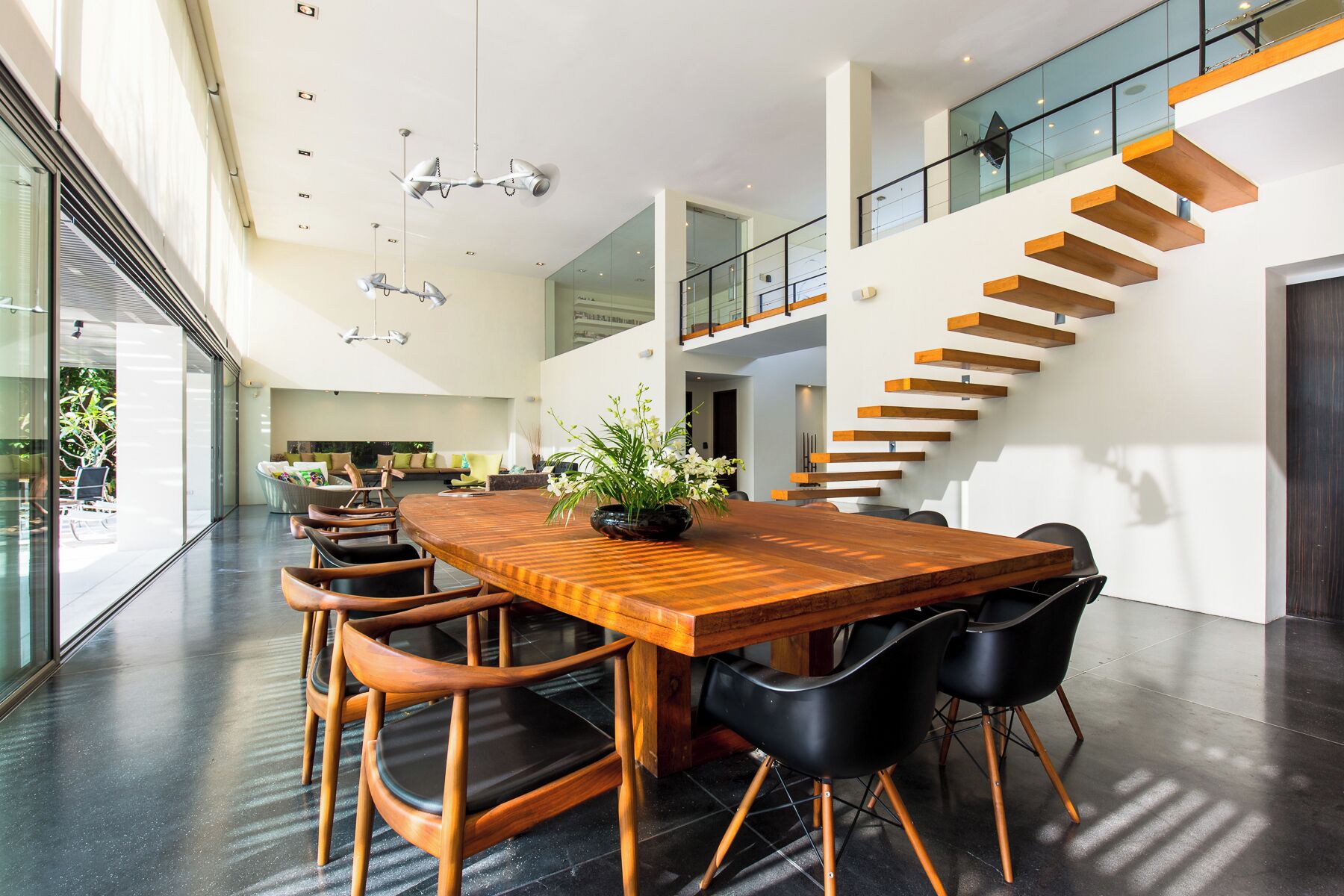 Luxury Villa | Dining room