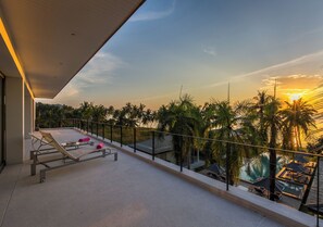 Luxury-Villa | Balkon