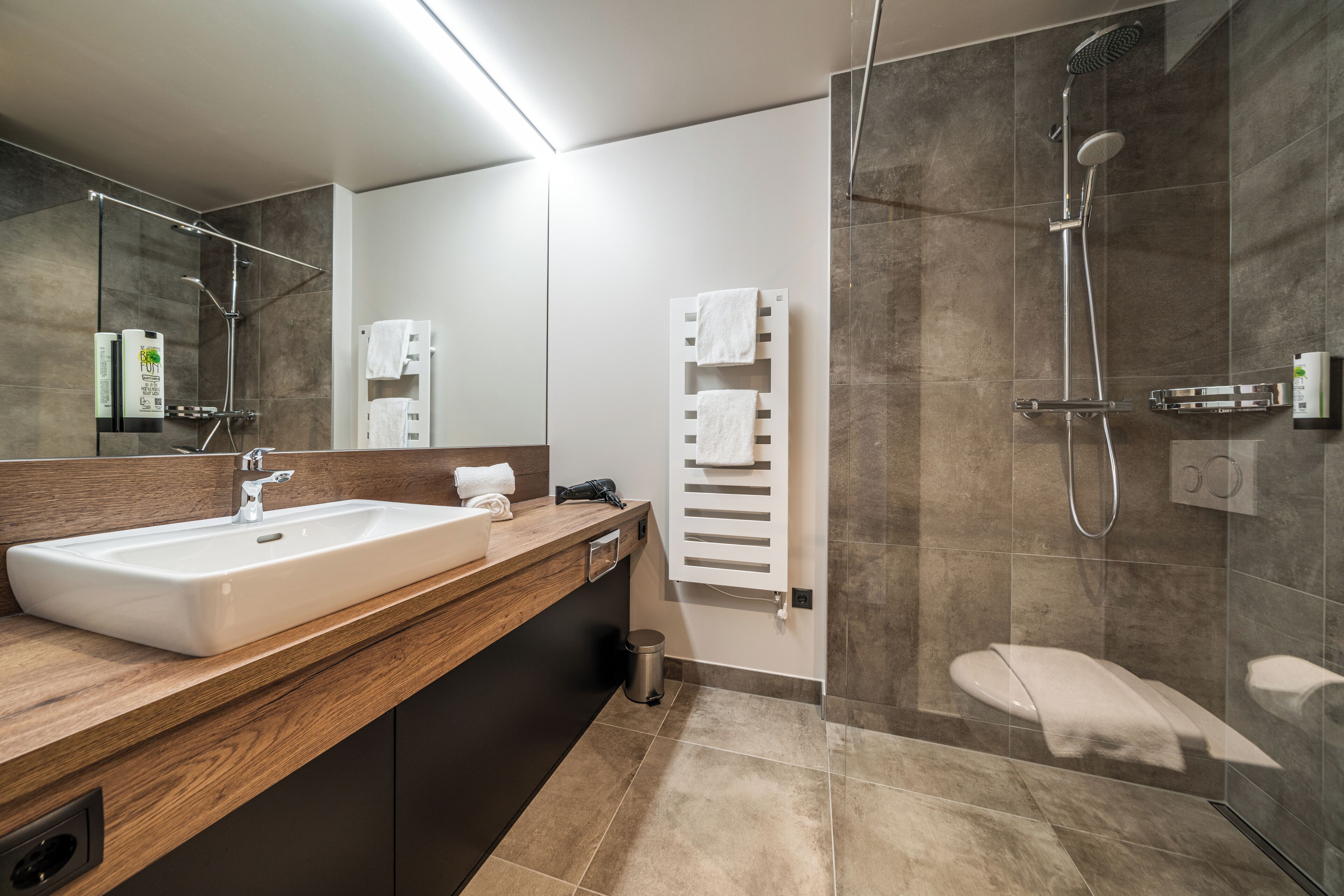 shower, rainfall showerhead, hair dryer, heated floors